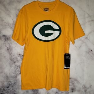 NEW! Green Bay Packers tee size medium